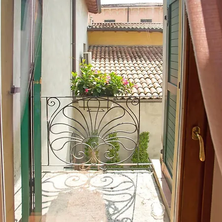 Veronetta House Гостьовий будинок 3*