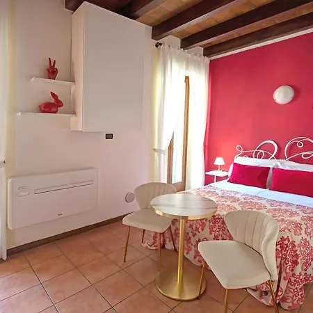 Veronetta House Гостьовий будинок 3*