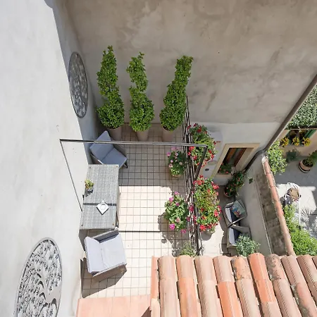 Veronetta House